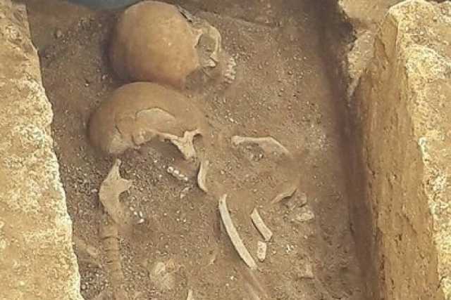 Taranto, scoperti due antichi scheletri: uno accanto all�altro paiono una coppia di amanti